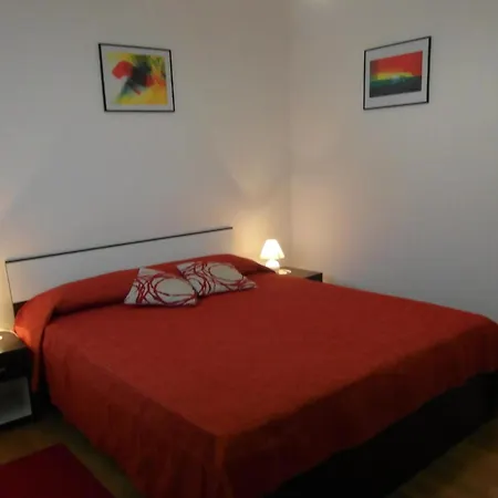 Holiday home Vickovi Mit Gemeinschaftspool