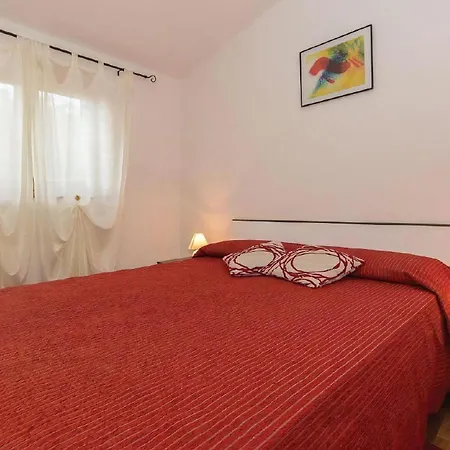 Holiday home Vickovi Mit Gemeinschaftspool Rakalj