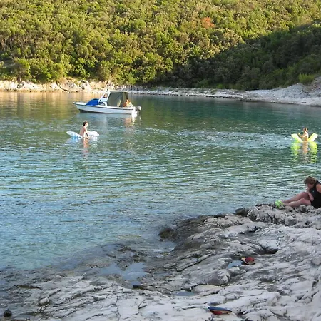 Vickovi Mit Gemeinschaftspool Holiday home Rakalj